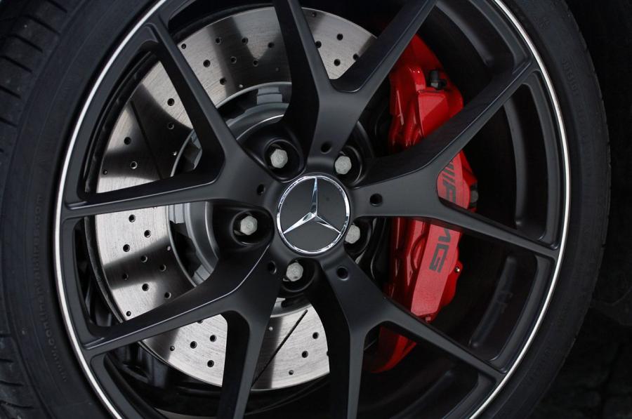  Mercedes-Benz C63 AMG Edition 507 2014 года  (фото 26 из 40)